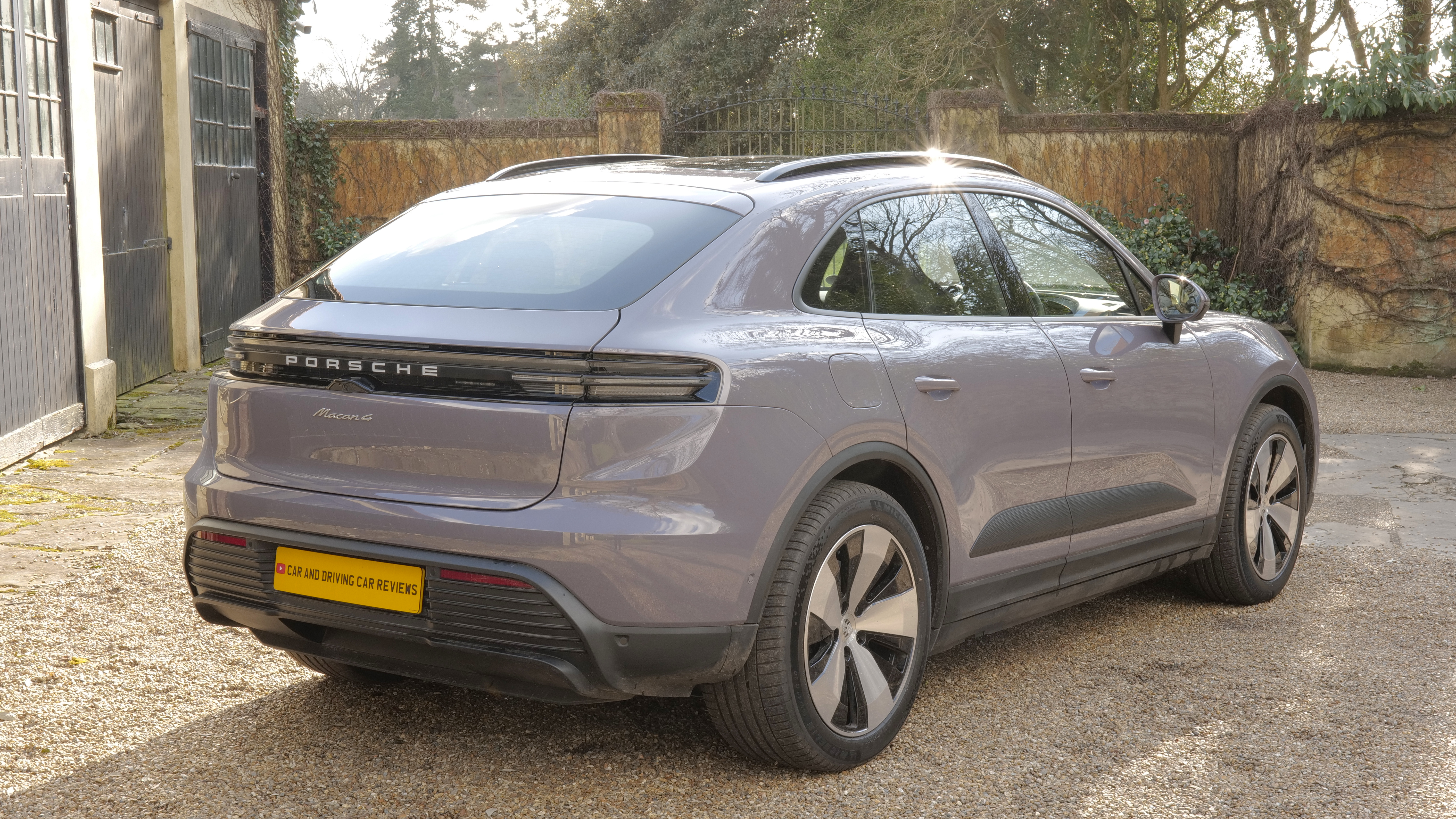 PORSCHE MACAN ELECTRIC ESTATE 470kW Turbo 100kWh 5dr Auto
